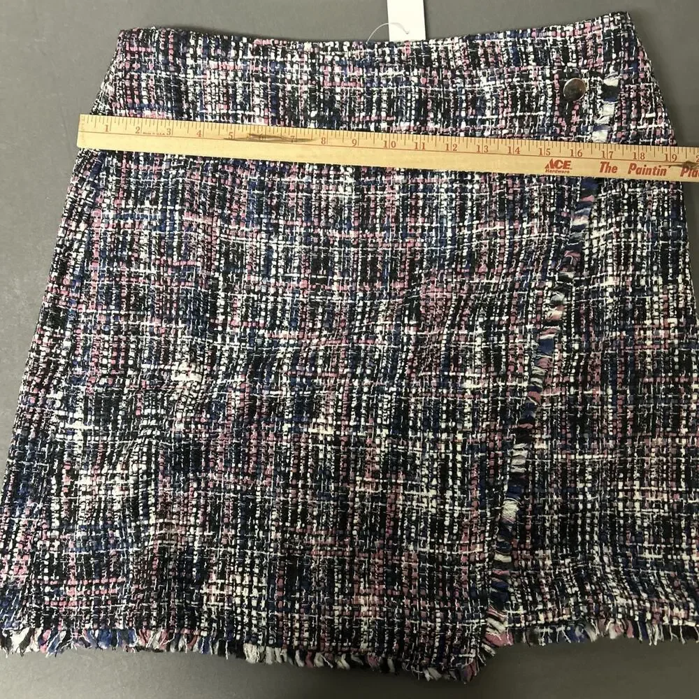 Ann Taylor Loft NWT Tweed Wrap Mini Skirt Size 12 Textured Preppy Chic Classics - Picture 3 of 7